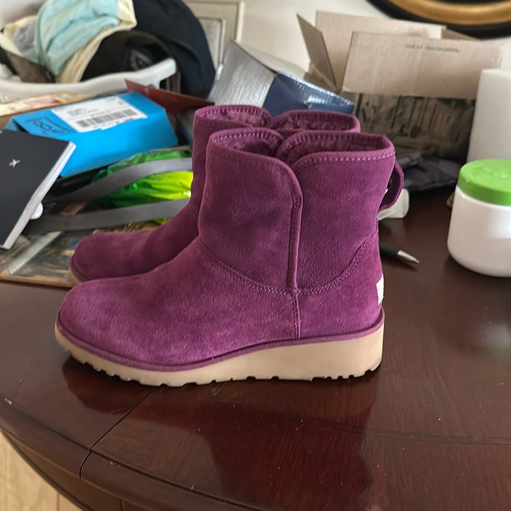 New without tags Uggs